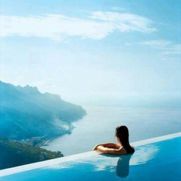 Meet your Posher, Carmen - Picture 1 of 1